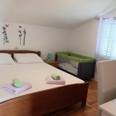 Apartments Mira ロパール エクステリア 写真