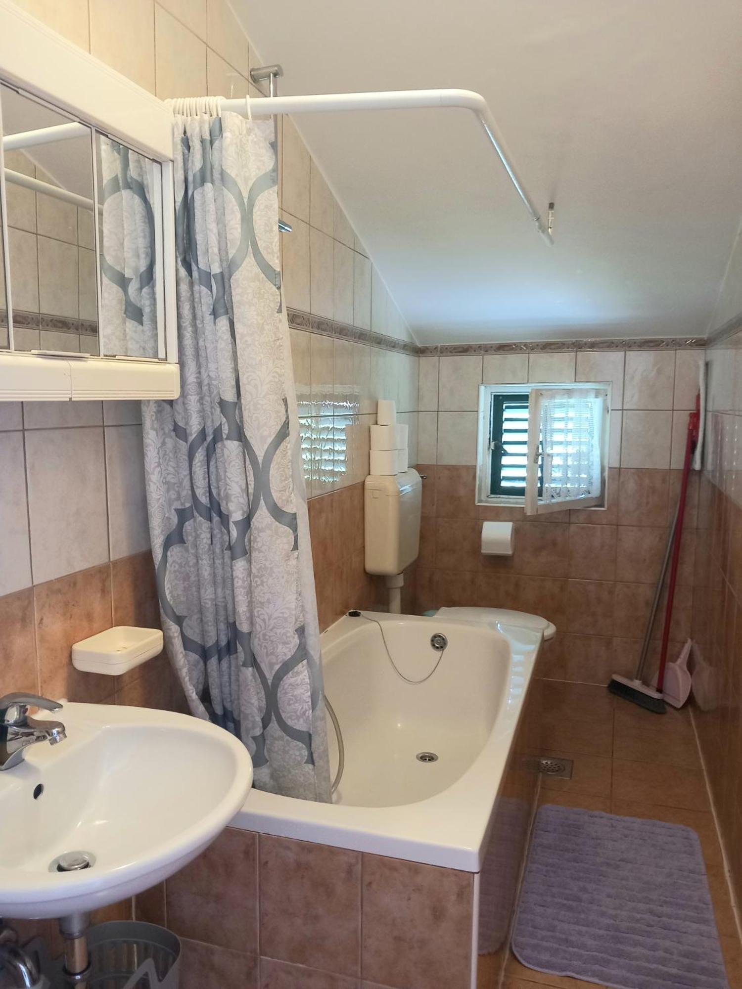 Apartments Mira ロパール エクステリア 写真